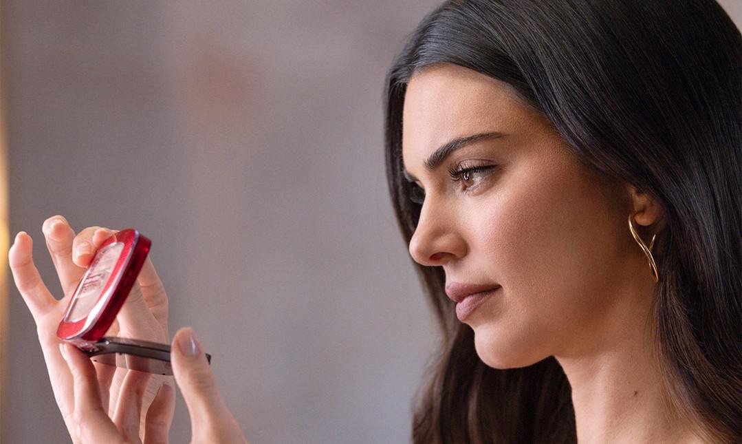 Ventajas de usar un spray fijador de maquillaje| L'Oréal Paris